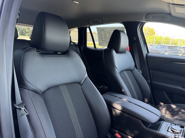 Vehicle image 17 of 48