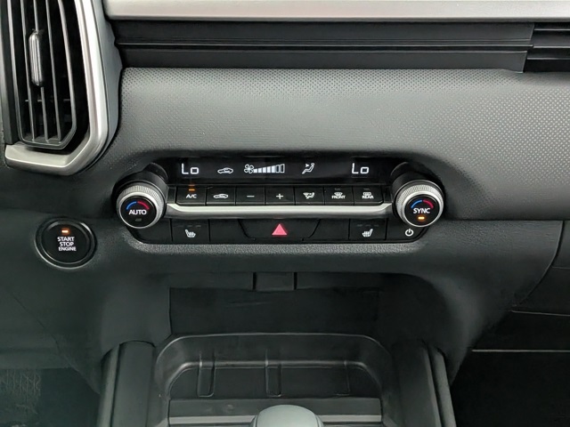 2025 Mazda CX-50 2.5 S Preferred Package Image 27 of 31