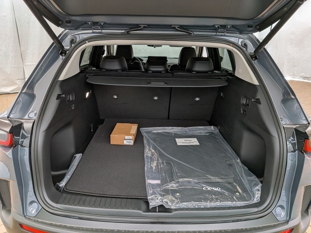 2025 Mazda CX-50 2.5 S Preferred Package Image 8 of 31