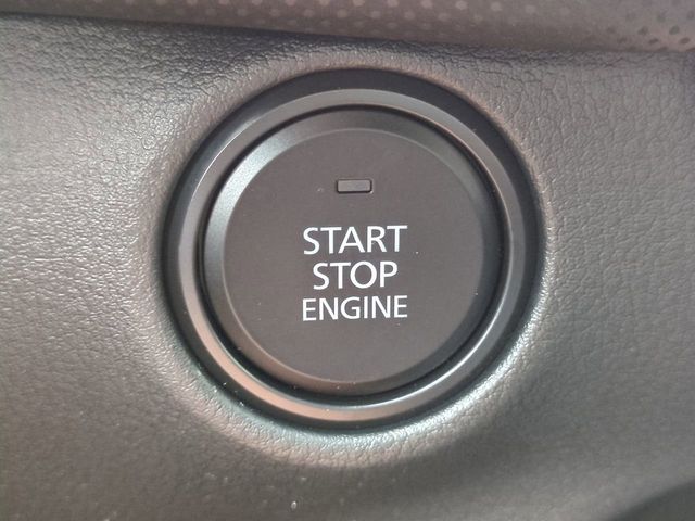 2025 Mazda CX-50 2.5 S Preferred Package Image 15 of 26