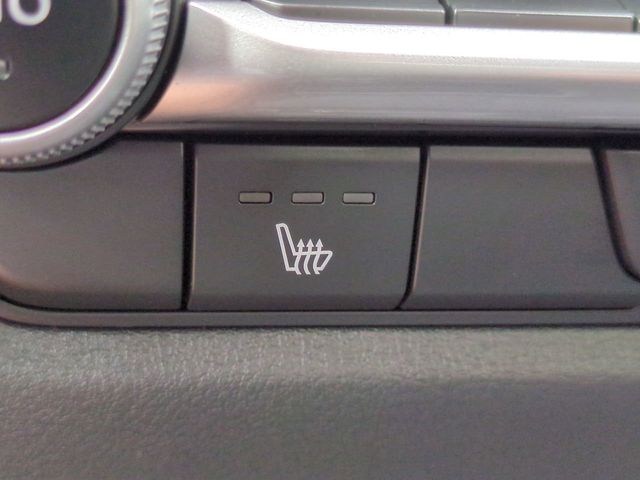 2025 Mazda CX-50 2.5 S Preferred Package Image 18 of 26