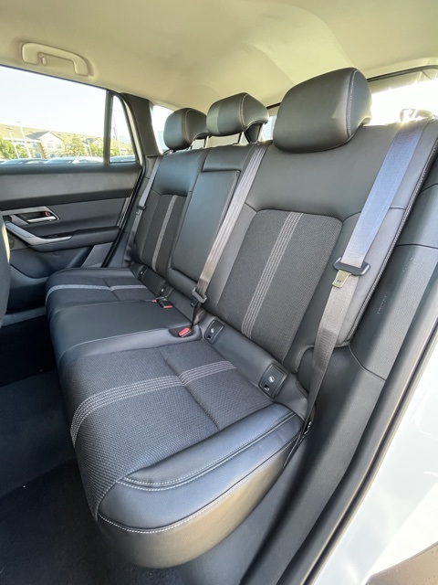 2025 Mazda CX-50 2.5 S Preferred Package Image 9 of 13