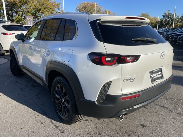 2025 Mazda CX-50 2.5 S Preferred Package Image 7 of 13