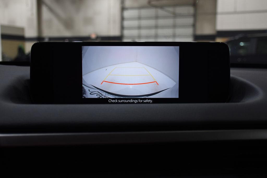 2025 Mazda CX-50 2.5 S Preferred Package Image 24 of 28