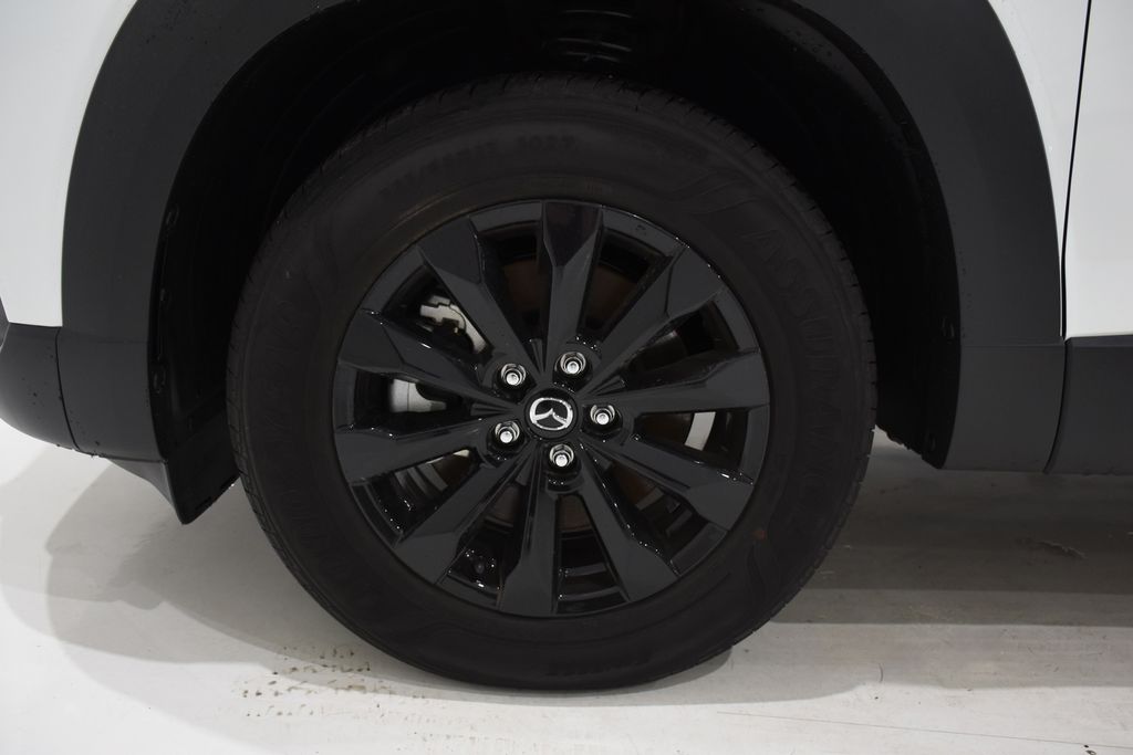 2025 Mazda CX-50 2.5 S Preferred Package Image 7 of 28