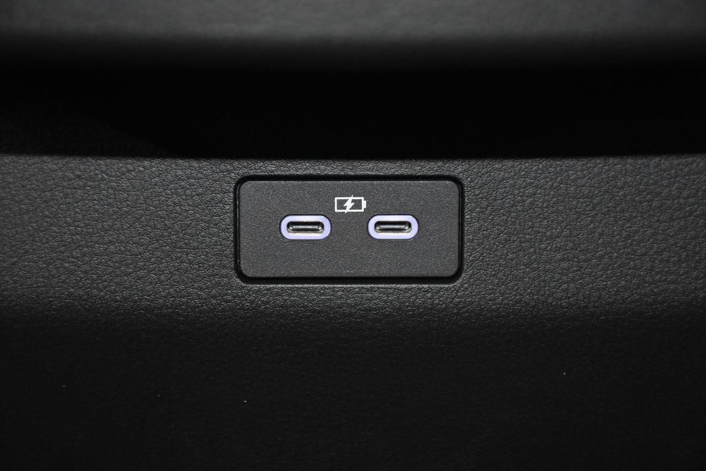 2025 Mazda CX-50 2.5 S Preferred Package Image 25 of 28