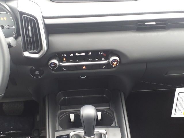 Vehicle image 10 of 23