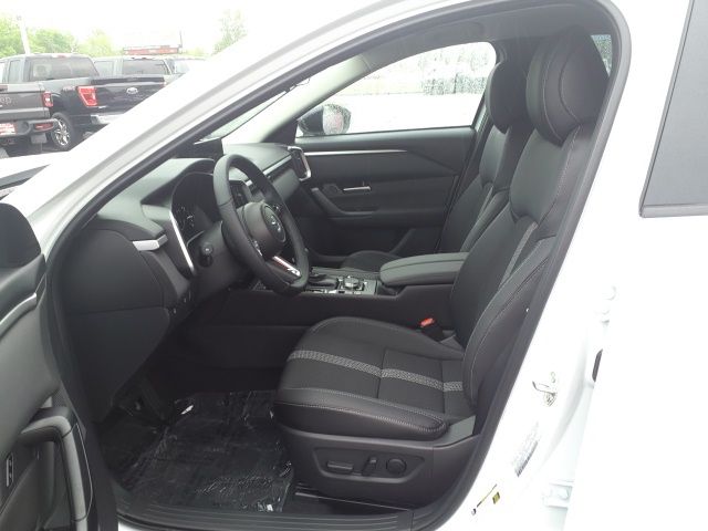 Vehicle image 19 of 23