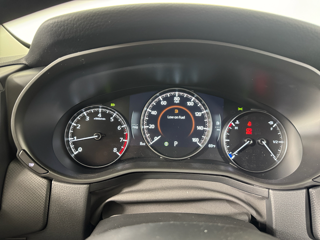 Vehicle image 18 of 33