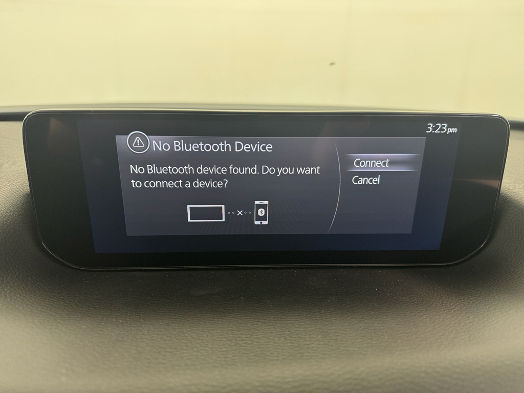 Vehicle image 23 of 33