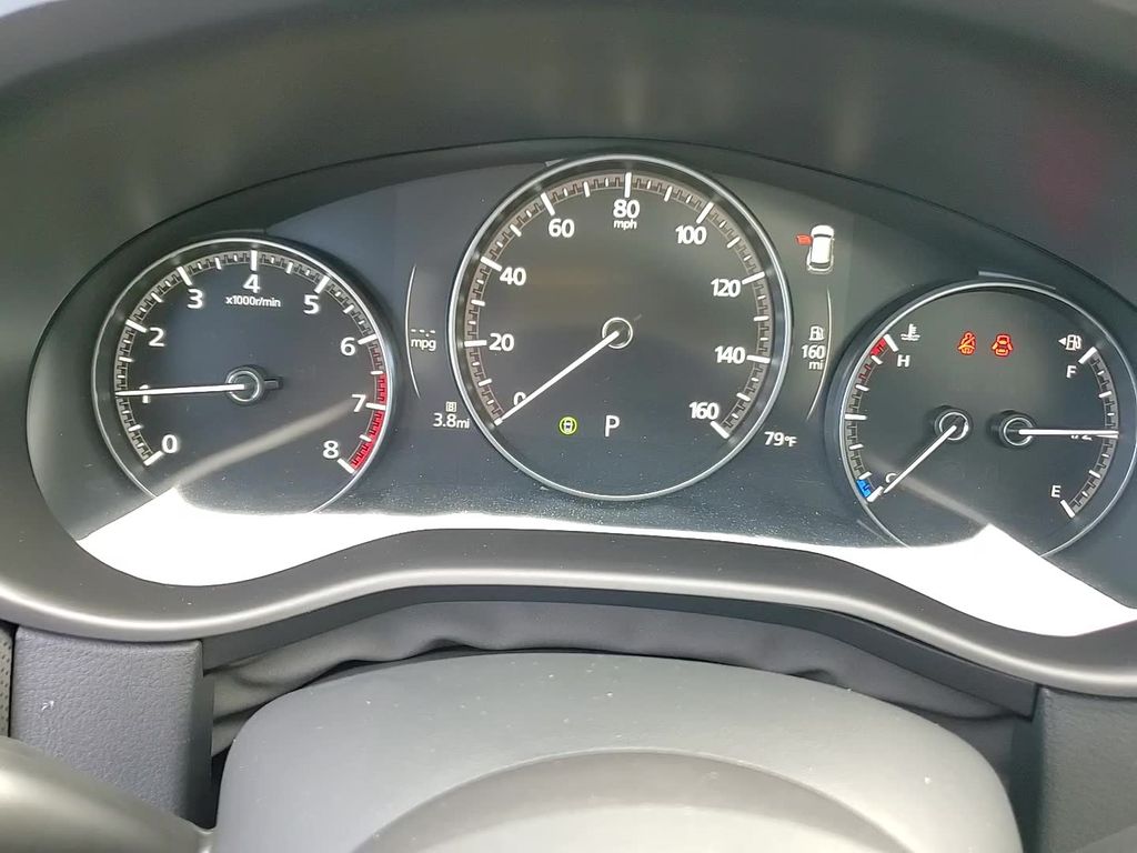 2025 Mazda CX-50 2.5 S Premium Package Image 17 of 24