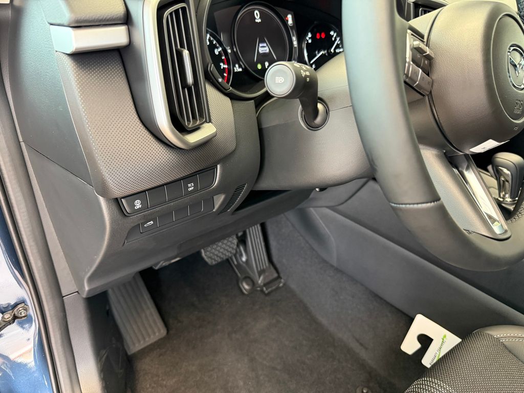 2025 Mazda CX-50 2.5 S Premium Package Image 31 of 32