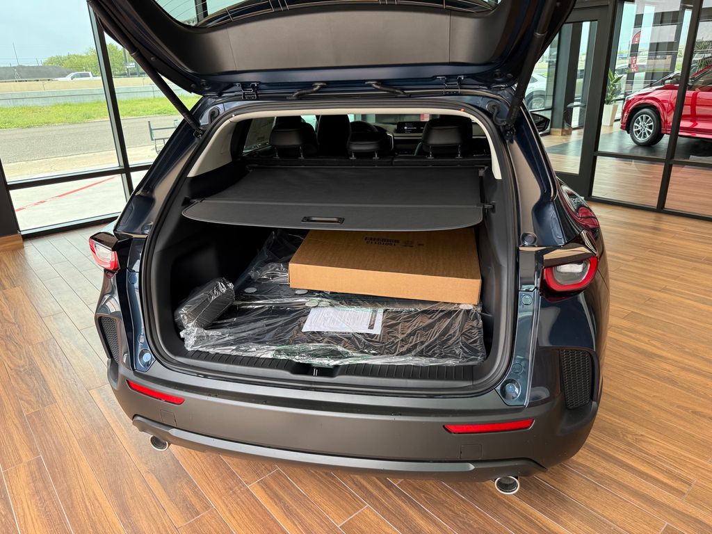 2025 Mazda CX-50 2.5 S Premium Package Image 10 of 32