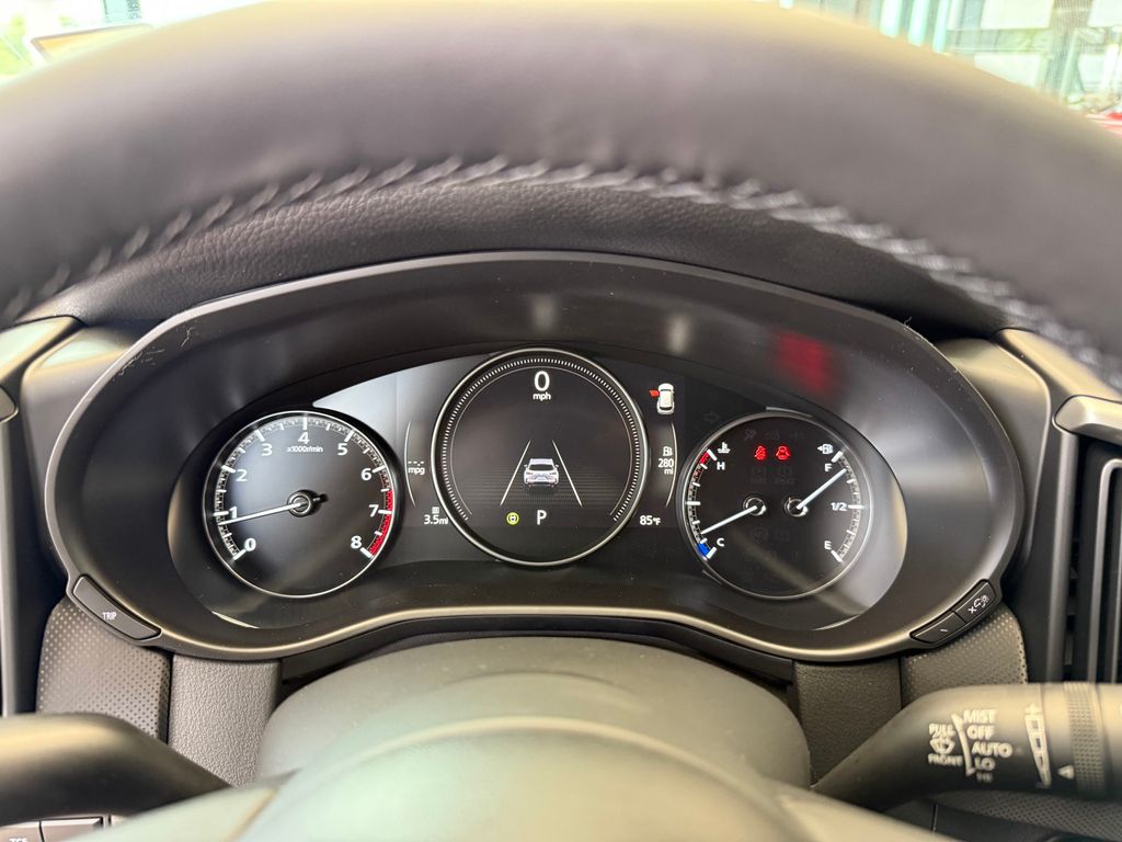 2025 Mazda CX-50 2.5 S Premium Package Image 14 of 32