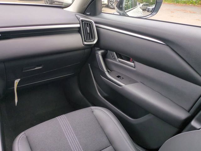2025 Mazda CX-50 2.5 S Premium Package Image 24 of 28