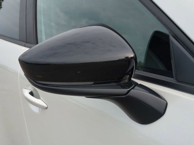 2025 Mazda CX-50 2.5 S Premium Package Image 27 of 28