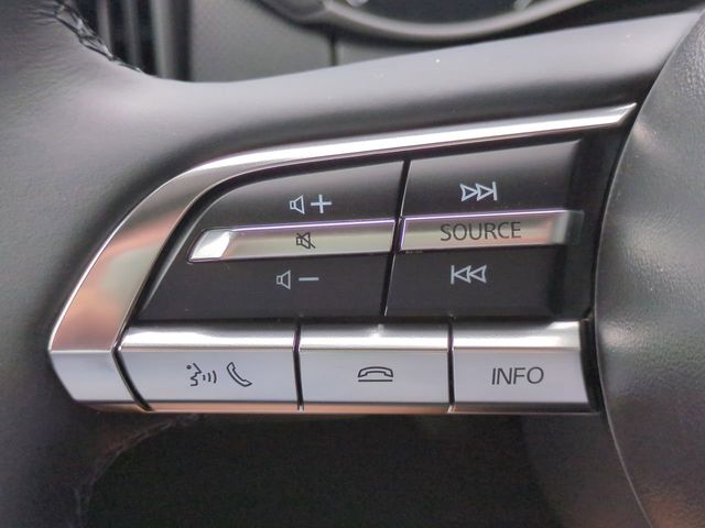 2025 Mazda CX-50 2.5 S Premium Package Image 17 of 28