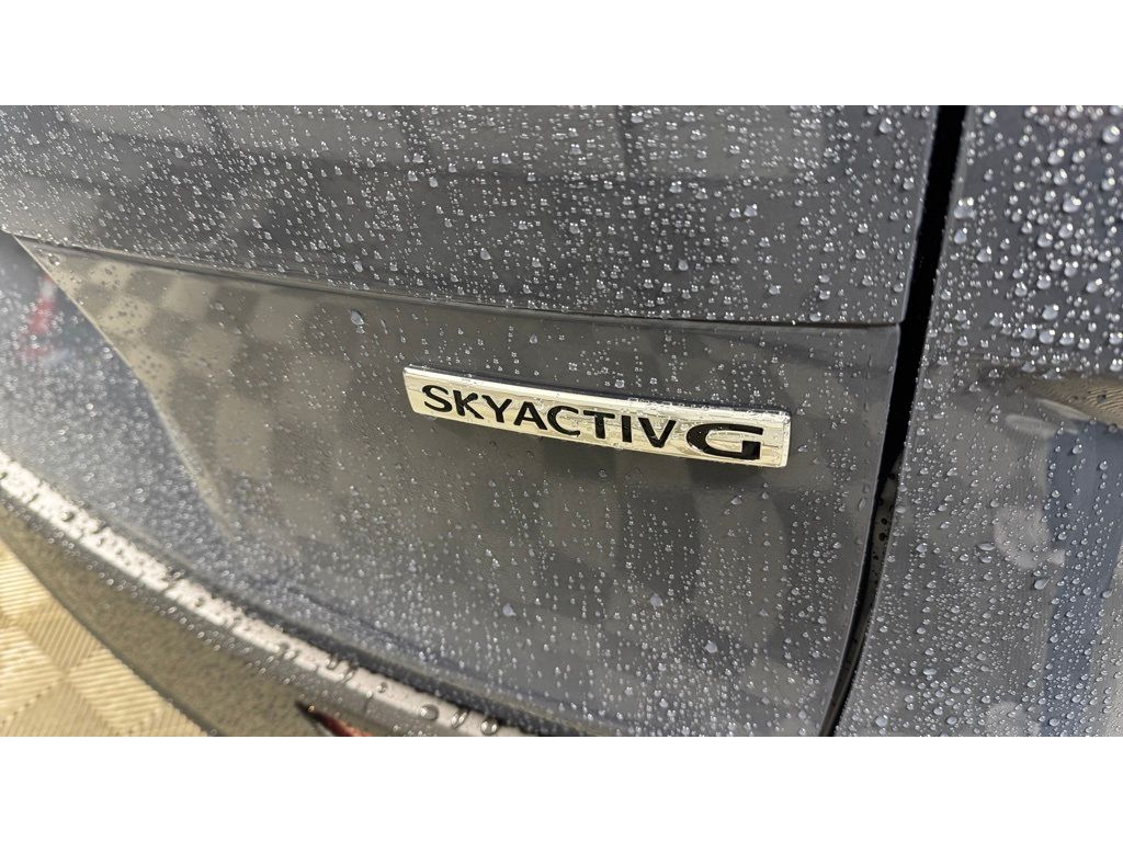 Vehicle image 12 of 34