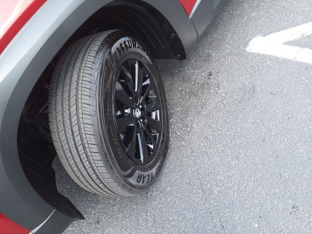 Vehicle image 6 of 23