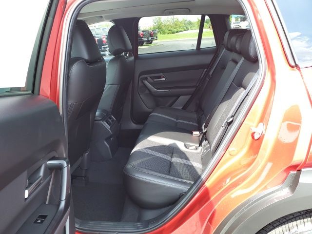 Vehicle image 9 of 23