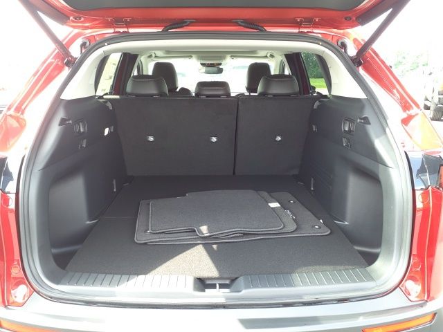 Vehicle image 7 of 23