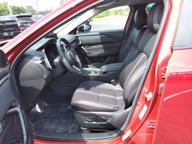 Vehicle image 8 of 23
