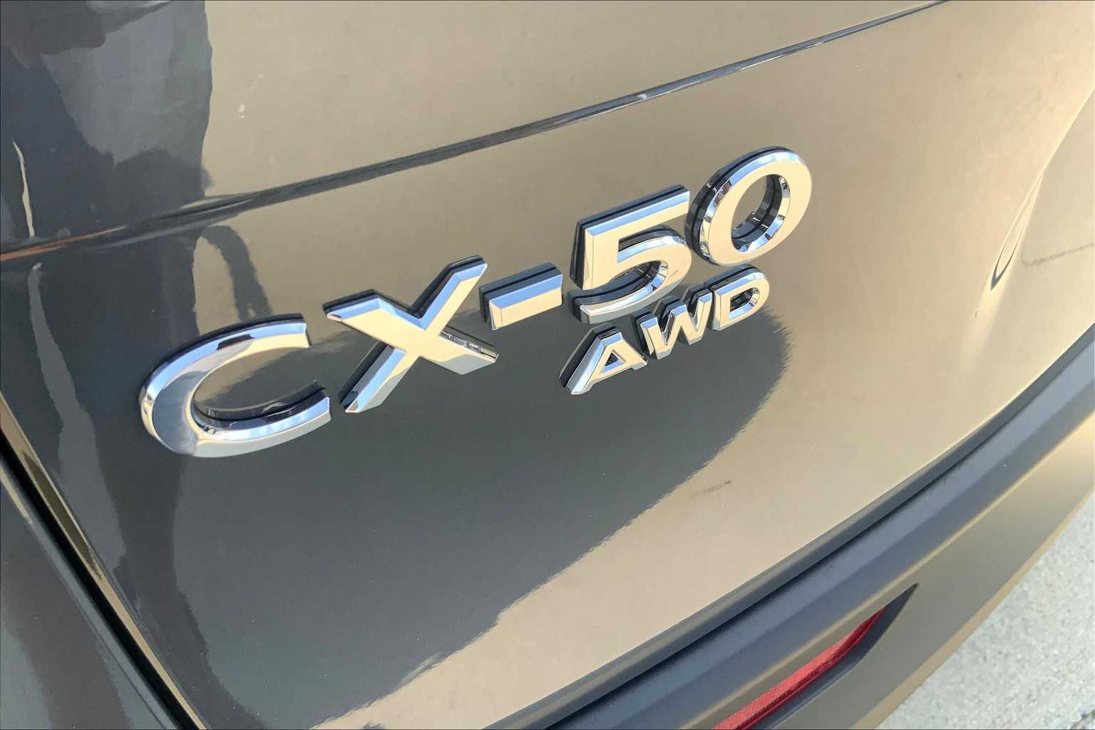 2025 Mazda CX-50 2.5 S Premium Package Image 19 of 19