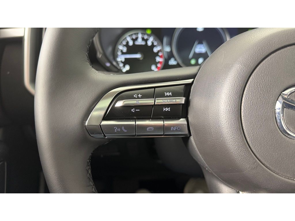 Vehicle image 19 of 35