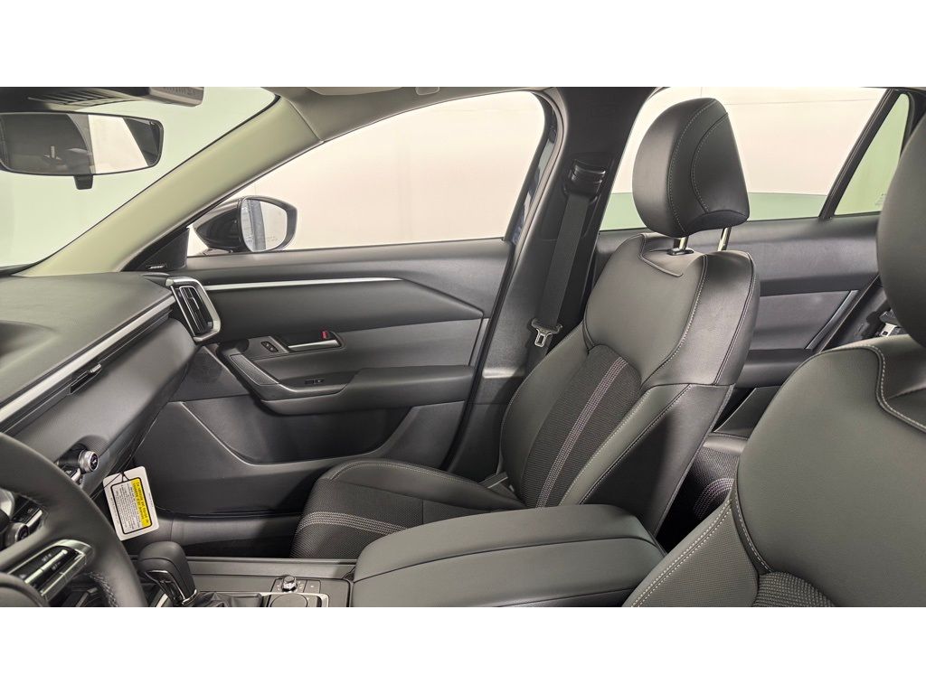 Vehicle image 16 of 35