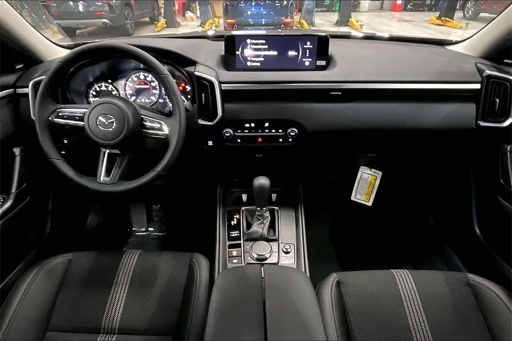 Vehicle image 10 of 12