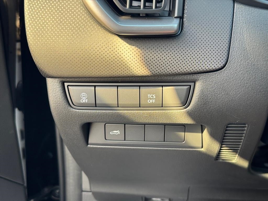 2025 Mazda CX-50 2.5 S Premium Package Image 23 of 24