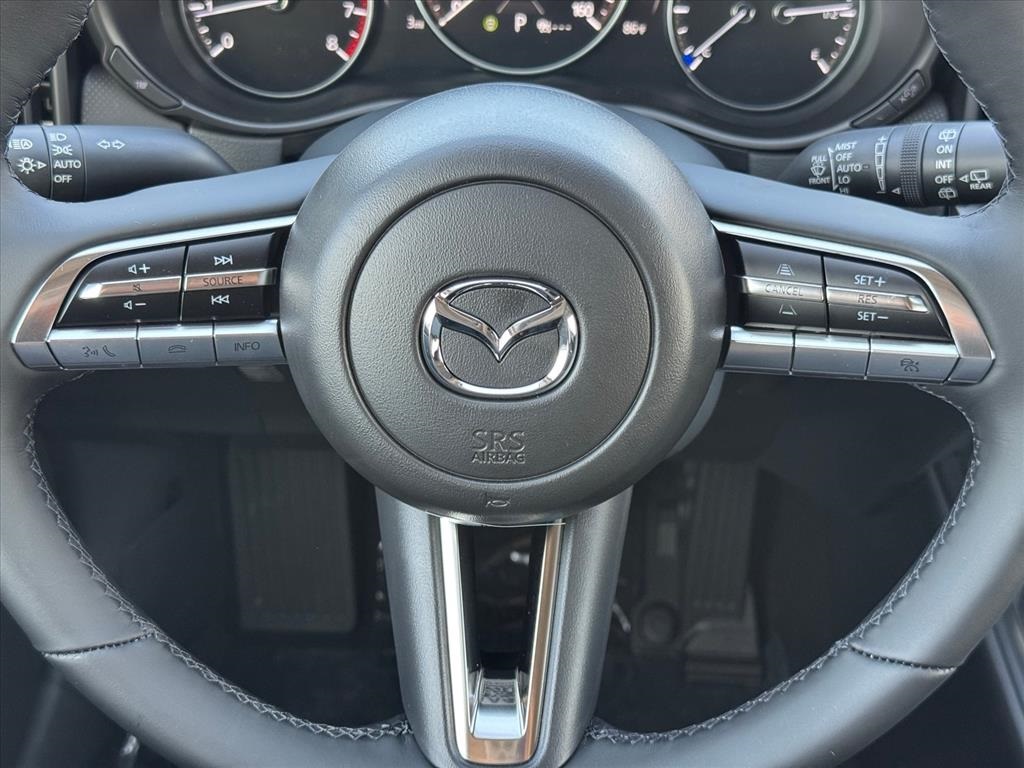 2025 Mazda CX-50 2.5 S Premium Package Image 10 of 24