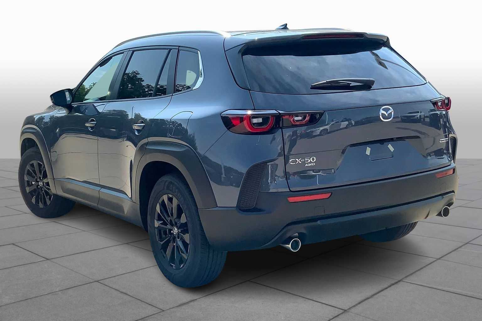2025 Mazda CX-50 2.5 S Premium Package Image 4 of 19