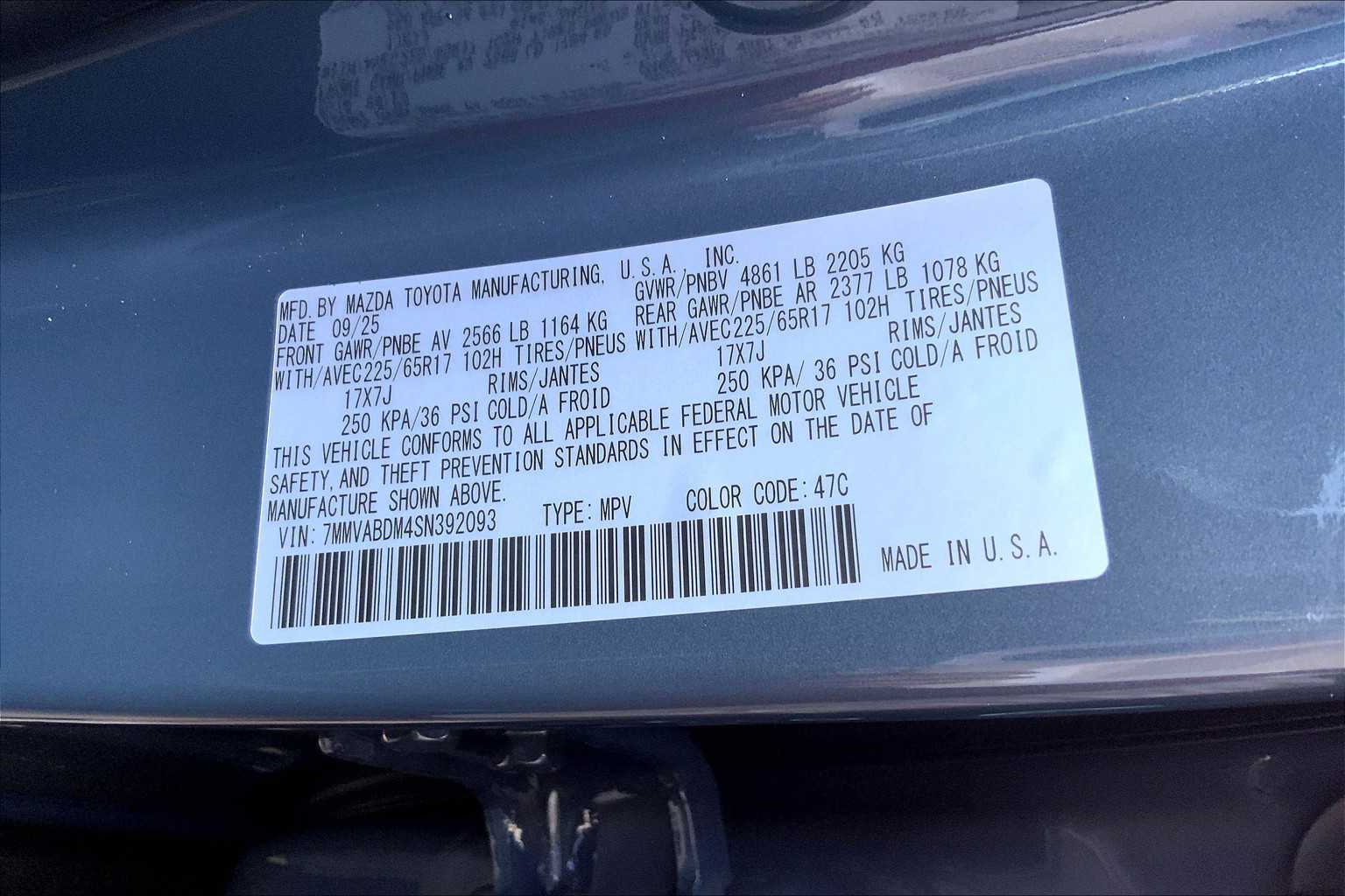 2025 Mazda CX-50 2.5 S Premium Package Image 18 of 19