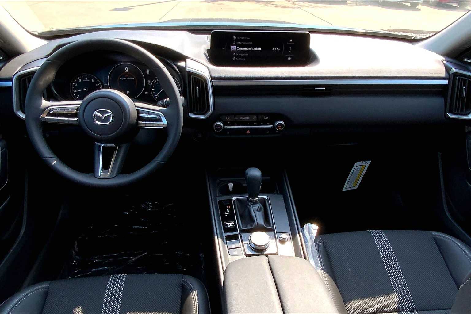 2025 Mazda CX-50 2.5 S Premium Package Image 10 of 19