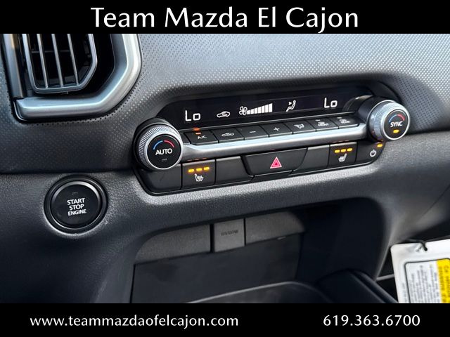 2025 Mazda CX-50 2.5 S Premium Package Image 19 of 24