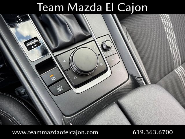 2025 Mazda CX-50 2.5 S Premium Package Image 18 of 24