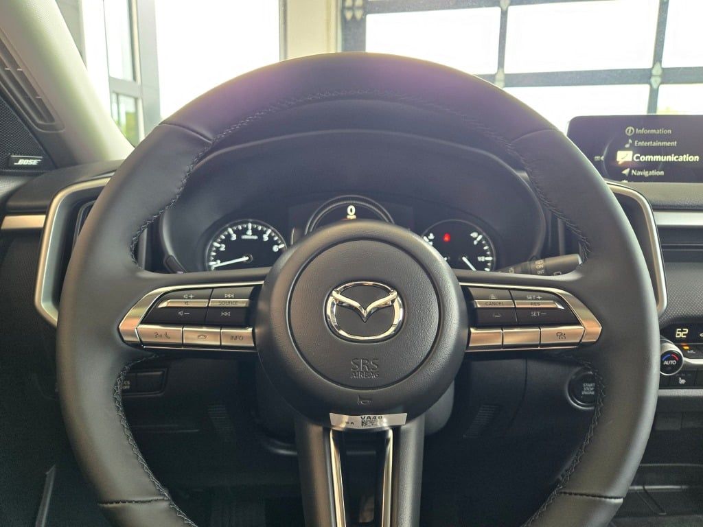2025 Mazda CX-50 2.5 S Premium Package Image 15 of 30