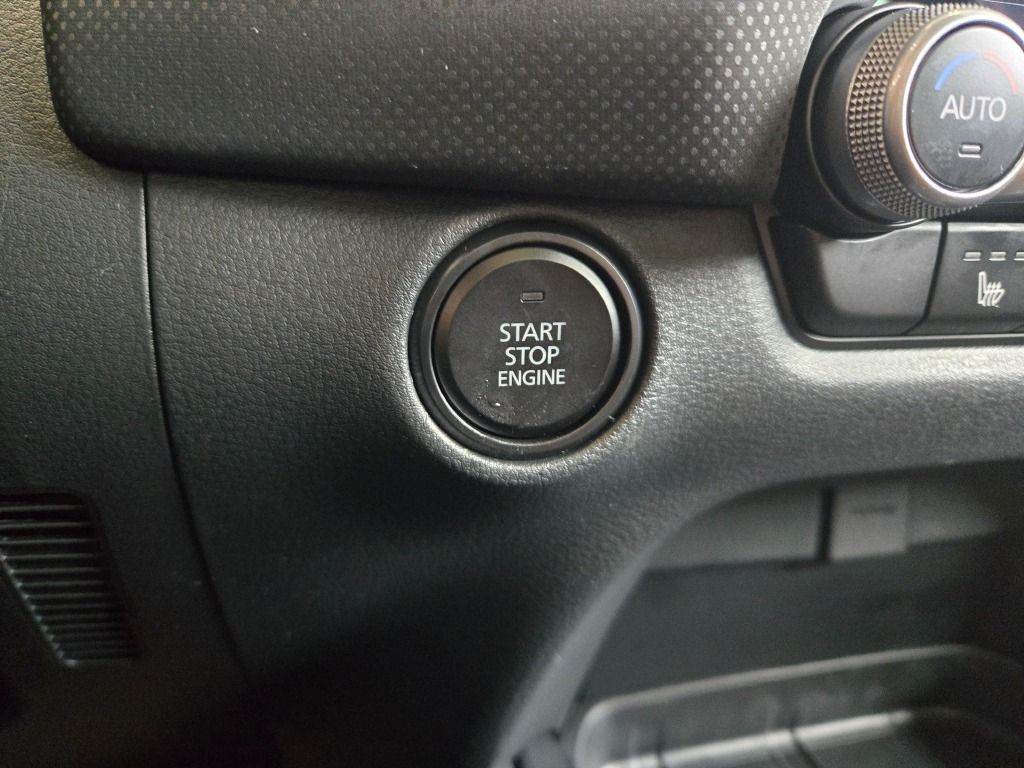 2025 Mazda CX-50 2.5 S Premium Package Image 24 of 30