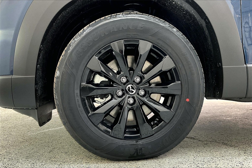 Vehicle image 6 of 13