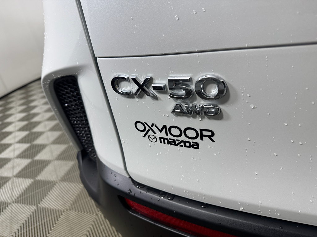 Vehicle image 9 of 34