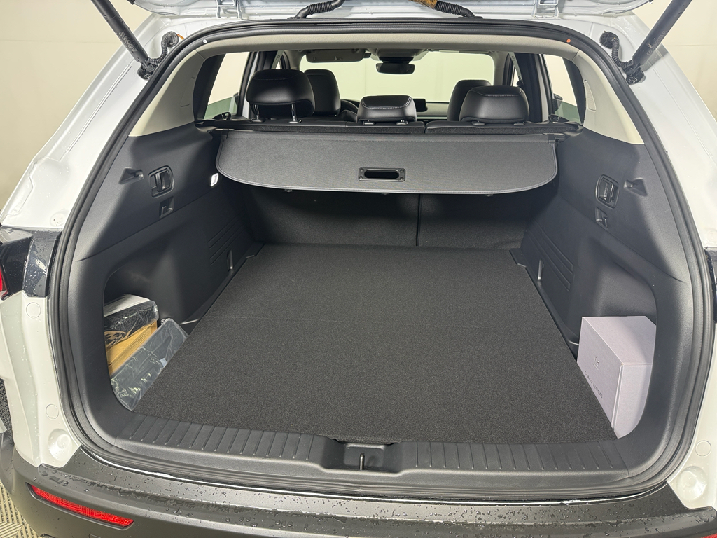 Vehicle image 11 of 34