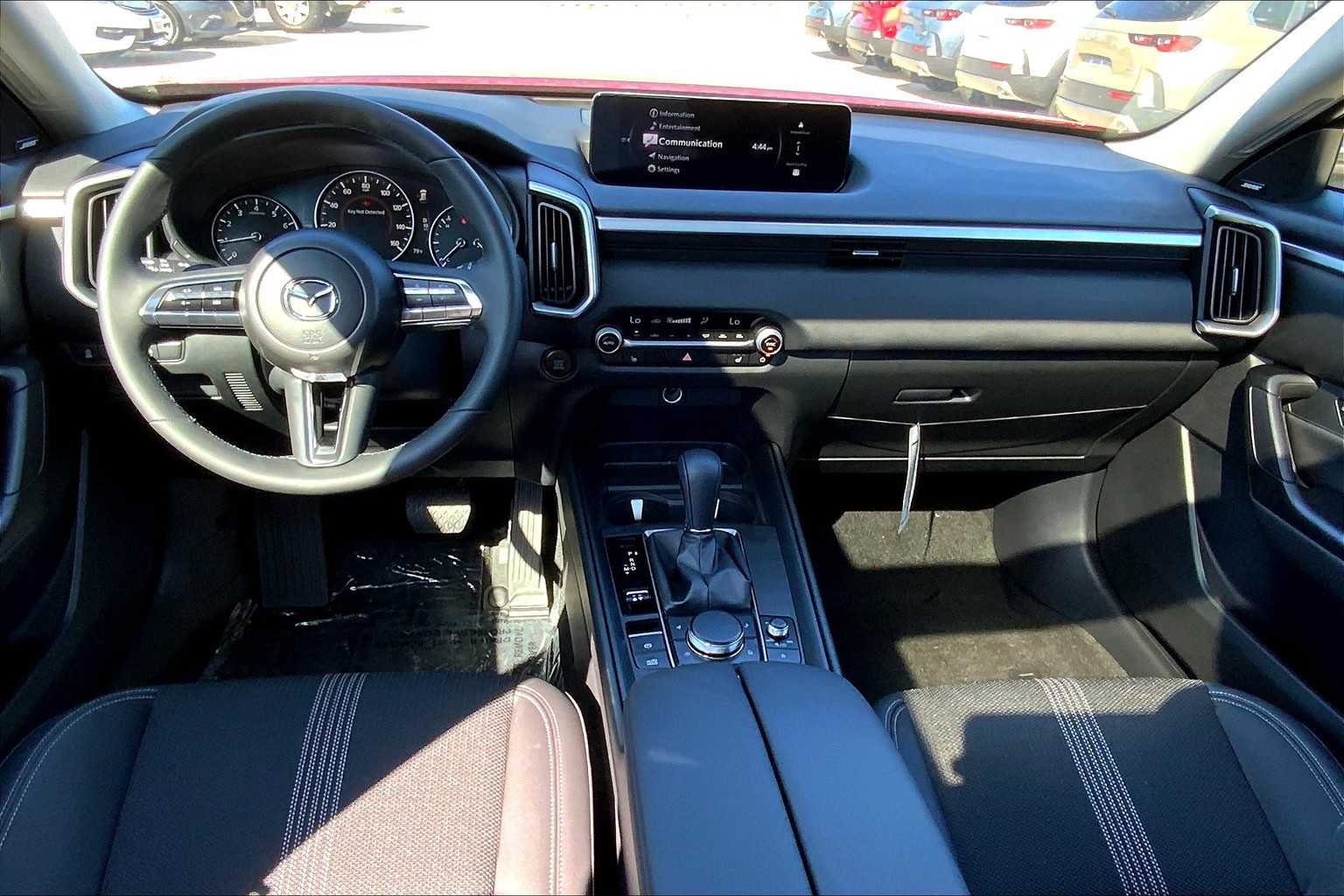 2025 Mazda CX-50 2.5 S Premium Package Image 11 of 20