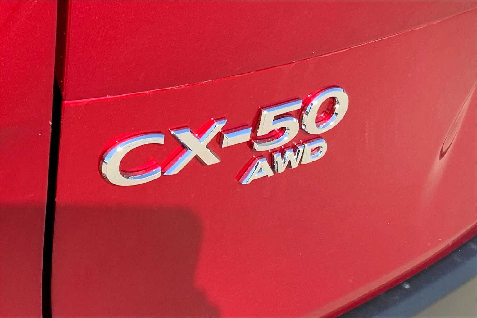 2025 Mazda CX-50 2.5 S Premium Package Image 19 of 20