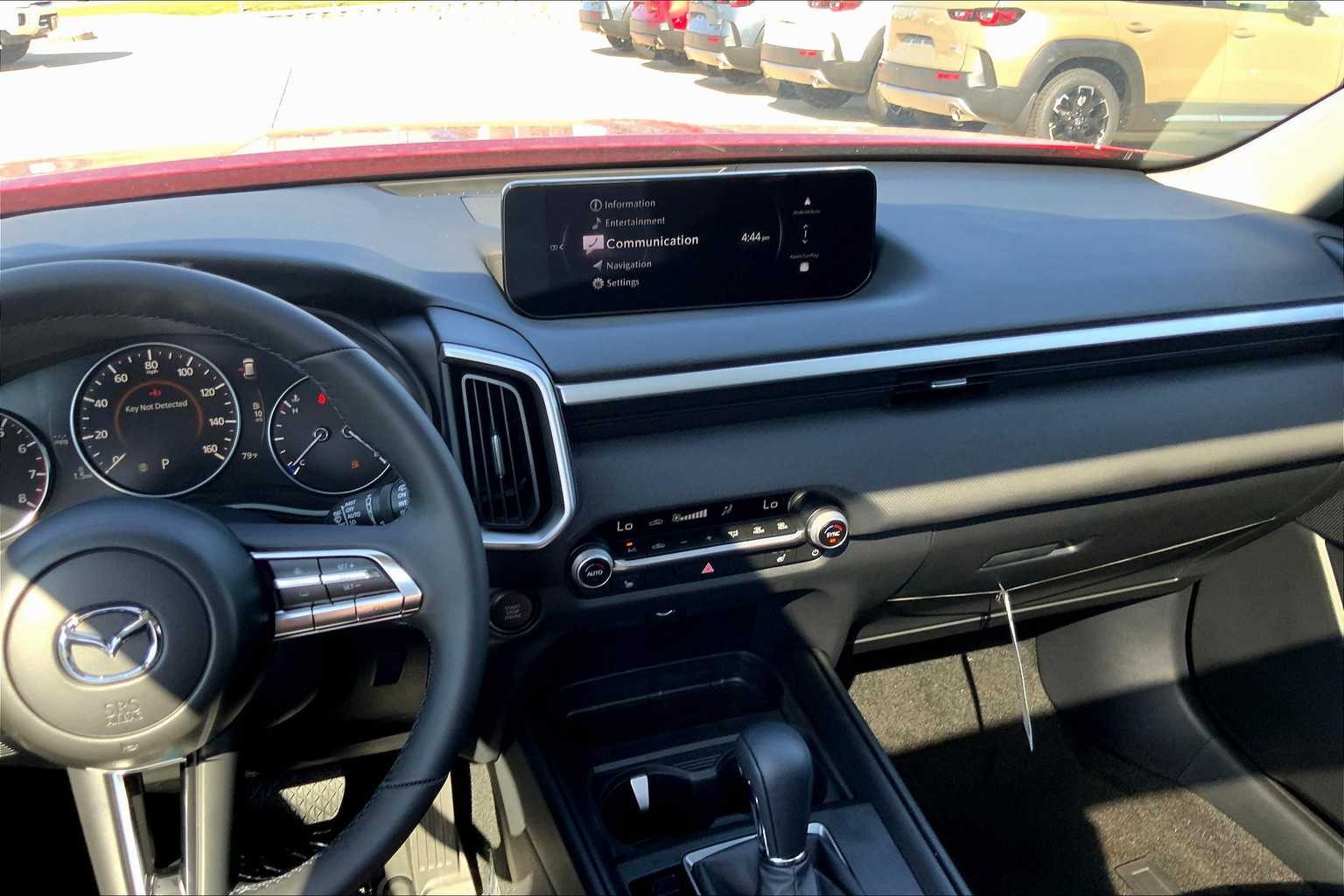 2025 Mazda CX-50 2.5 S Premium Package Image 10 of 20