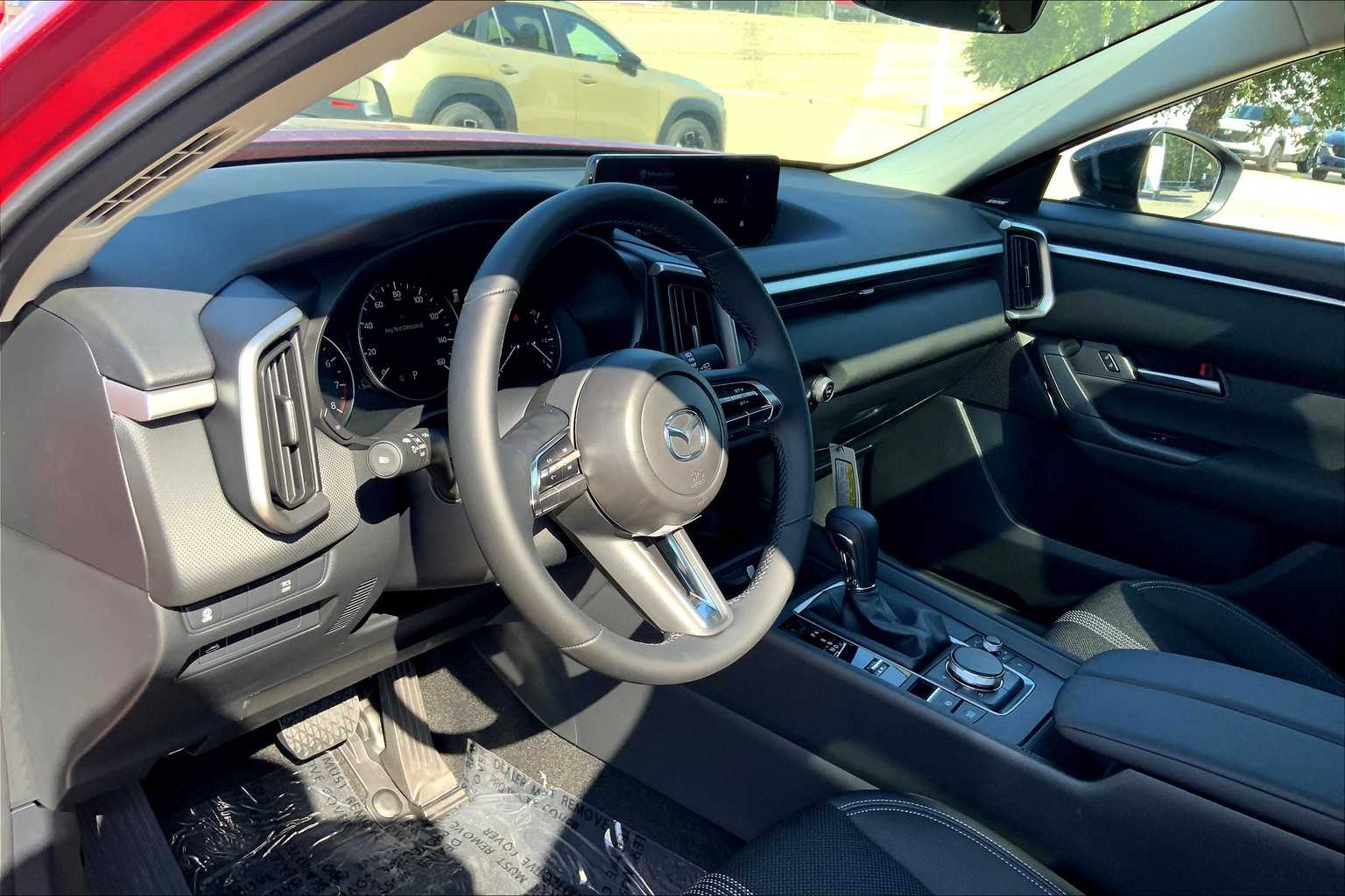 2025 Mazda CX-50 2.5 S Premium Package Image 12 of 20