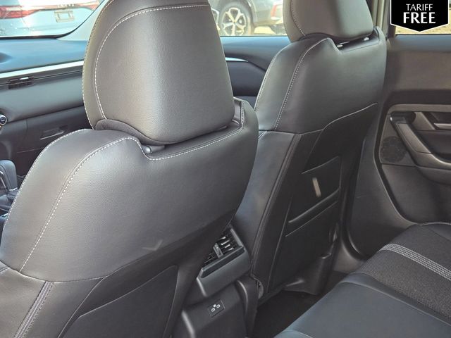 Vehicle image 11 of 25
