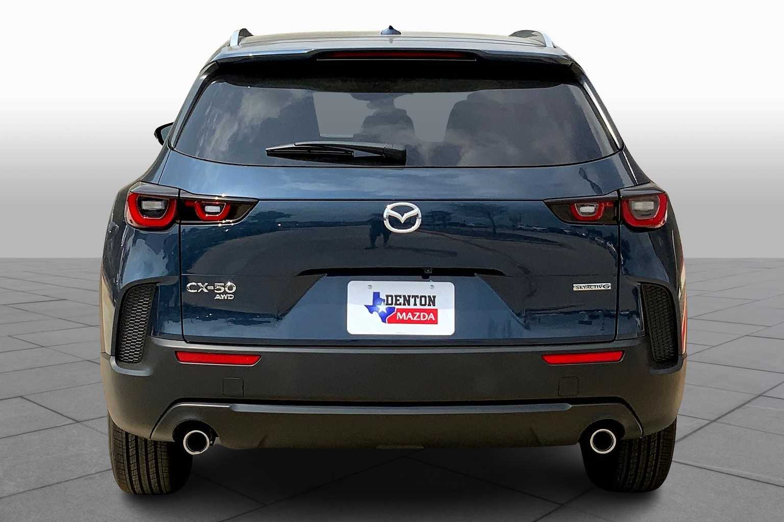 2025 Mazda CX-50 2.5 S Premium Package Image 4 of 20