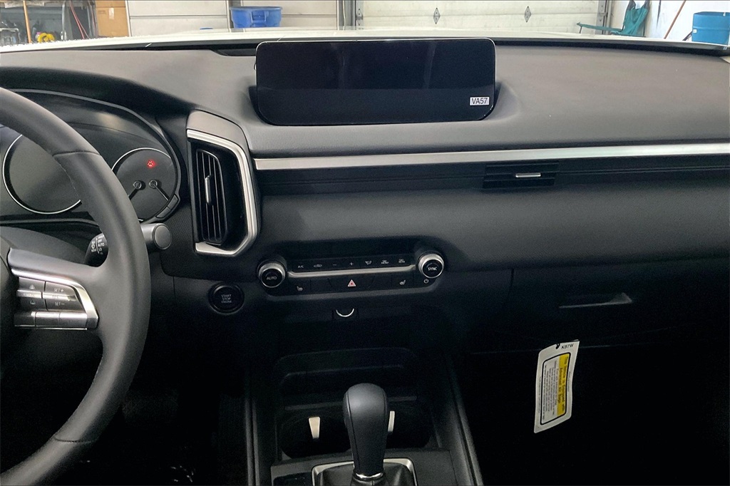 Vehicle image 11 of 12