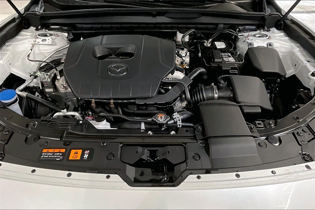 Vehicle image 5 of 12